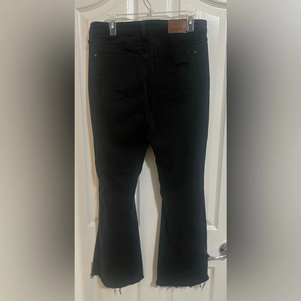 Women’s Judy Blue Flare Jeans Black Distressed Ripped Stretch‎ Goth Size 13/31.